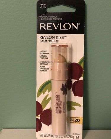 ウォルマート(スーパーマーケット)の化粧品コーナーに売っていて、ずっと気になっていたRevlonのキスバームを買ってきました〜👏

着け心地はもう最高です！唇ツヤツヤになります！
ココナッツの匂いの色の