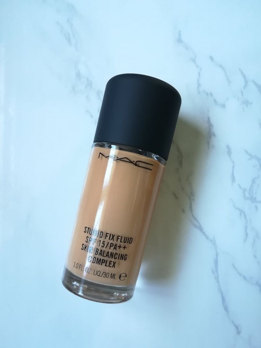 スタジオフィックス フルイッド SPF 15/M・A・C/リキッドファンデーションを使ったクチコミ（1枚目）