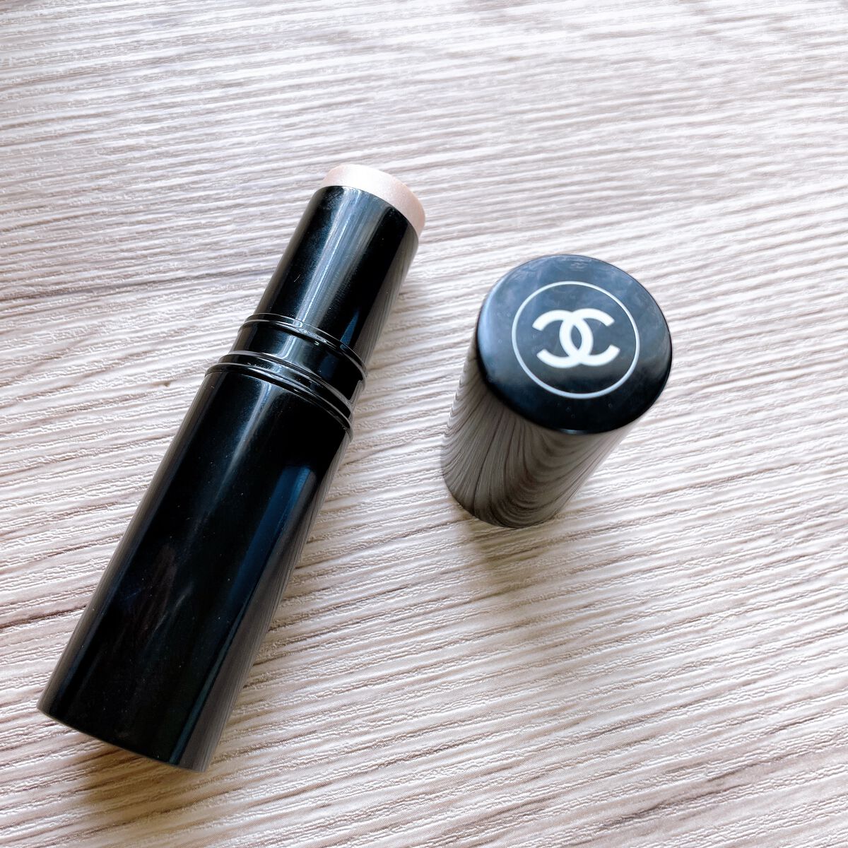 ボーム エサンシエル/CHANEL/スティックハイライトを使ったクチコミ(1枚目)