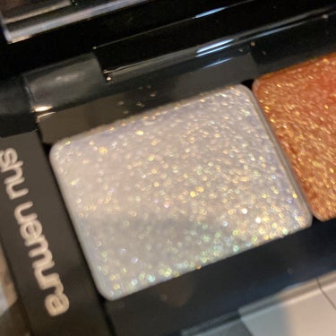 プレスド アイシャドー（レフィル）  W ゴールド シーン(限定色)/shu uemura/パウダーアイシャドウを使ったクチコミ（3枚目）