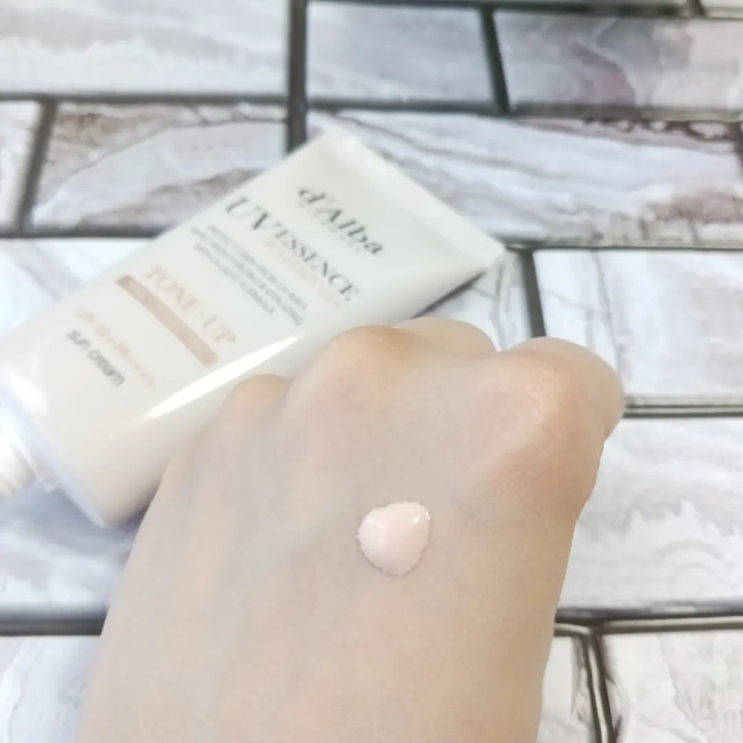 ウォータフルトーンアップサンクリーム/ダルバ/日焼け止めクリームを使ったクチコミ（3枚目）