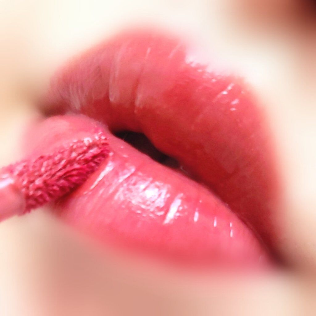 ジューシーラスティングティント/rom&nd/リップティントを使ったクチコミ（3枚目）