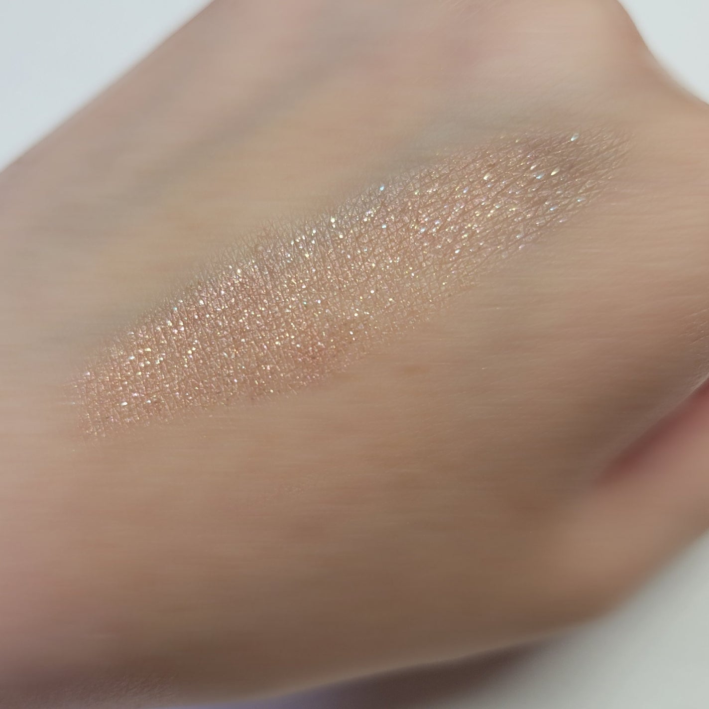 レヨン ジュレアイズ N/Elégance/ジェル・クリームアイシャドウを使ったクチコミ(3枚目)