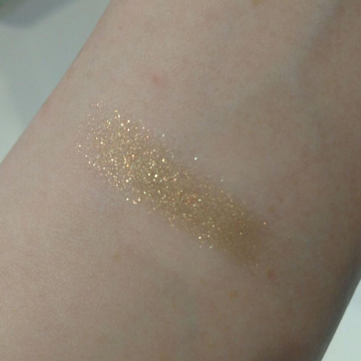 シャドーカスタマイズ/MAJOLICA MAJORCA/単色アイシャドウを使ったクチコミ(3枚目)