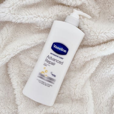 【Vaseline】
アドバンスドリペア ボディローション
＜ボディ用ミルク＞
400ml  /  ¥968(税込)


ポンプ式なのがめちゃくちゃ楽です！
重たすぎず軽すぎずにスーっと伸びてくれて全身