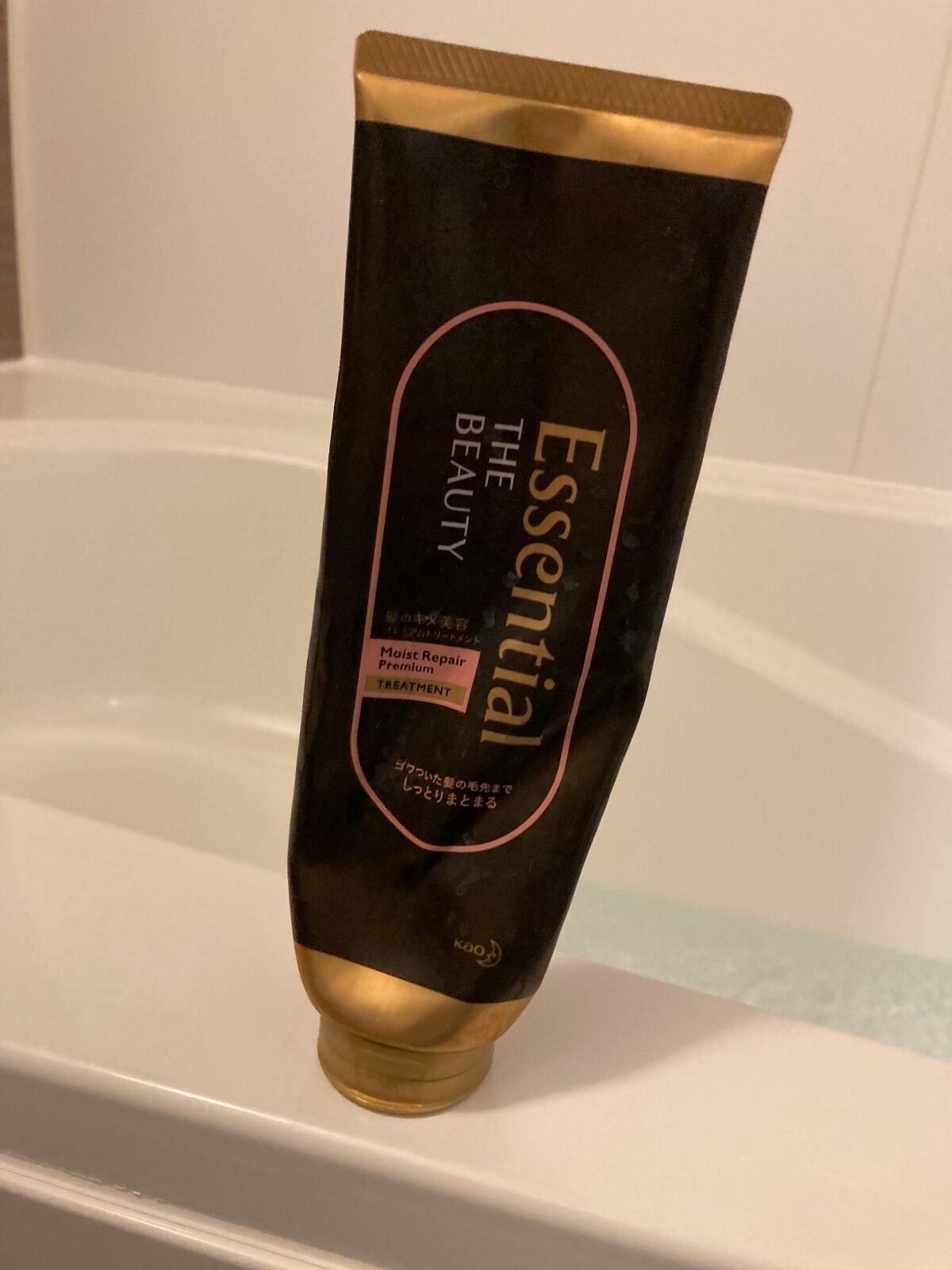 THE BEAUTY 髪のキメ美容プレミアムトリートメント<モイストリペアプレミアム>/エッセンシャル/洗い流すヘアトリートメントを使ったクチコミ(1枚目)