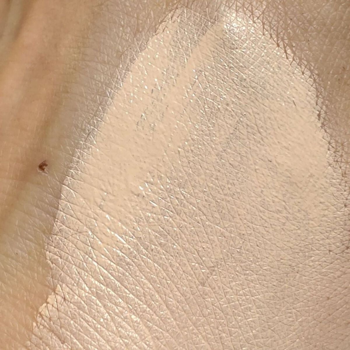 タトゥーウォータープルーフスカーコンシーラー/フォレンコス/リキッドコンシーラーを使ったクチコミ(5枚目)