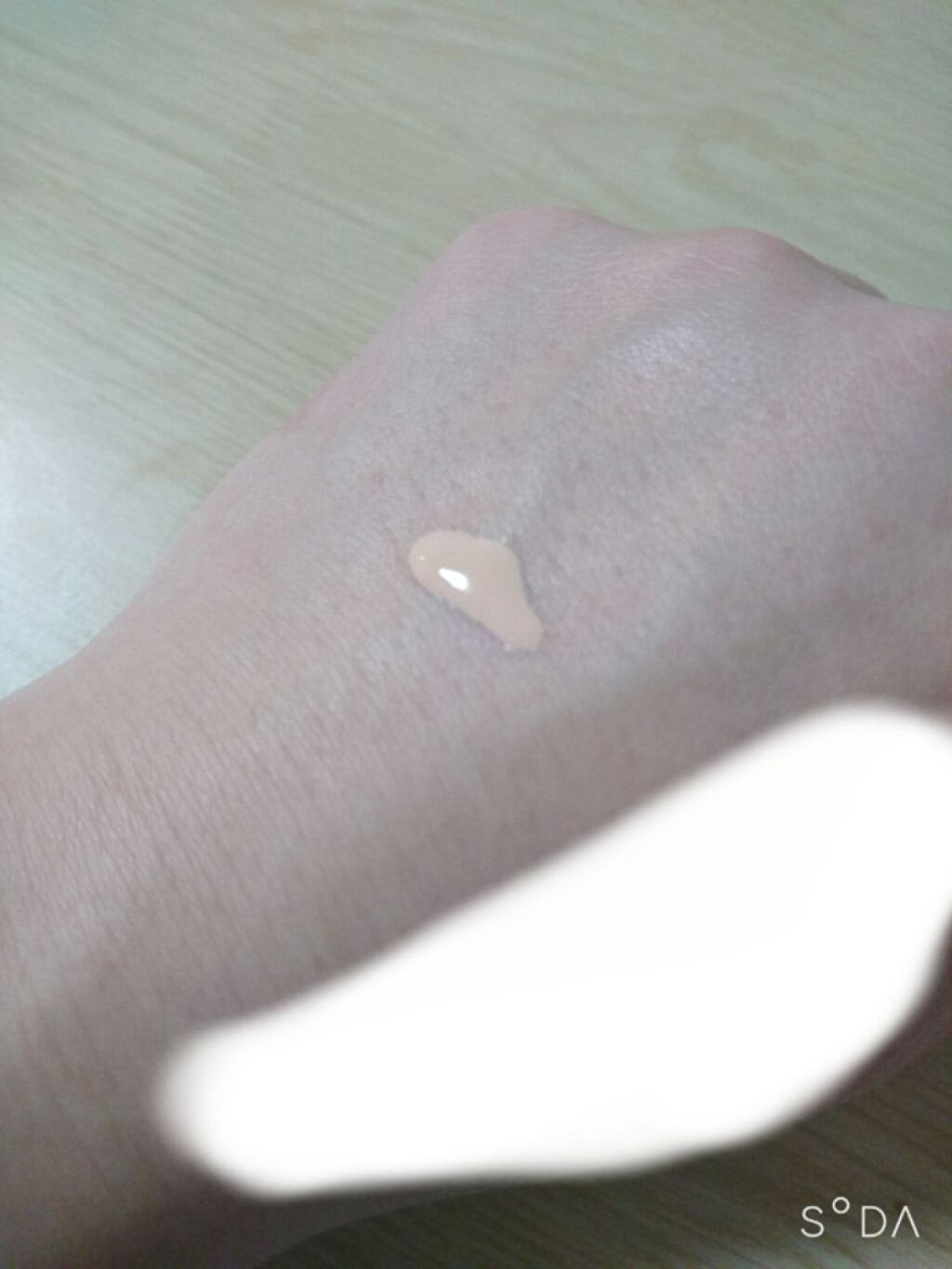 皮脂テカリ防止下地 保湿タイプ/CEZANNE/化粧下地を使ったクチコミ（2枚目）