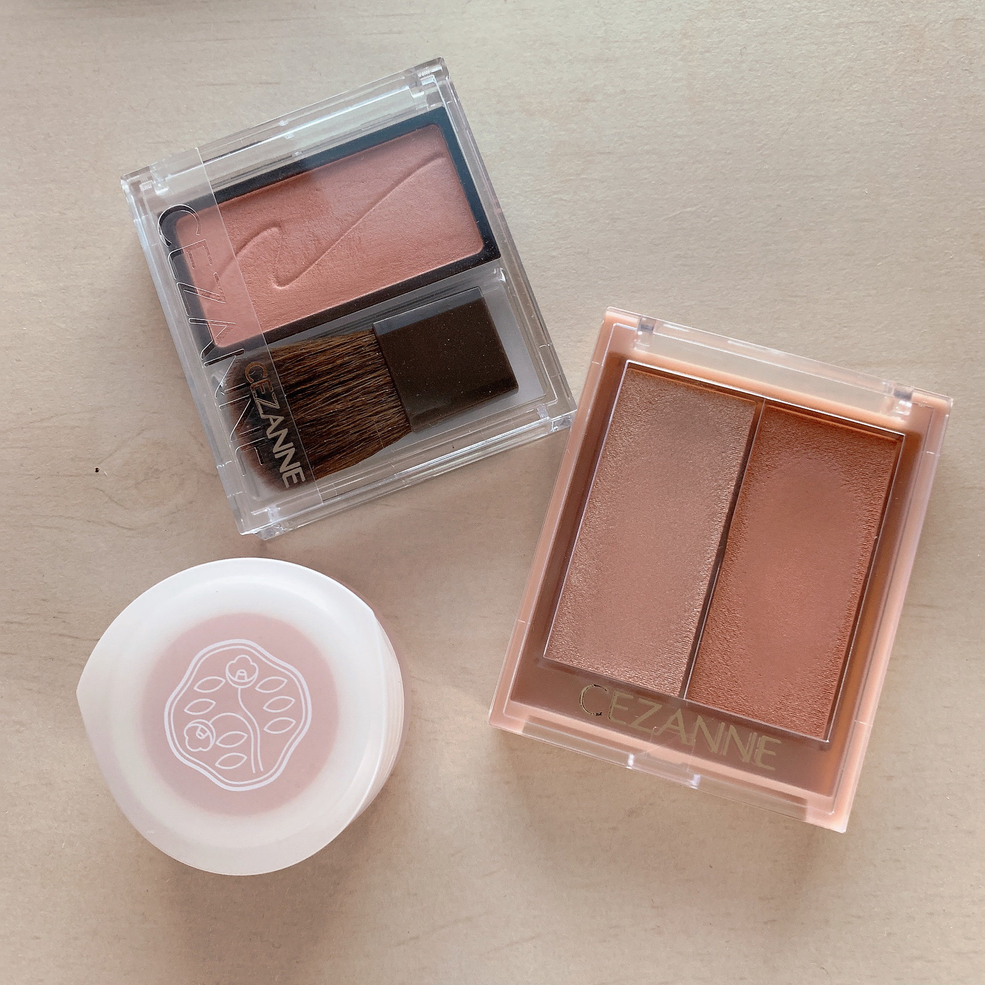 チークブラッシュ/CEZANNE/パウダーチークを使ったクチコミ（1枚目）