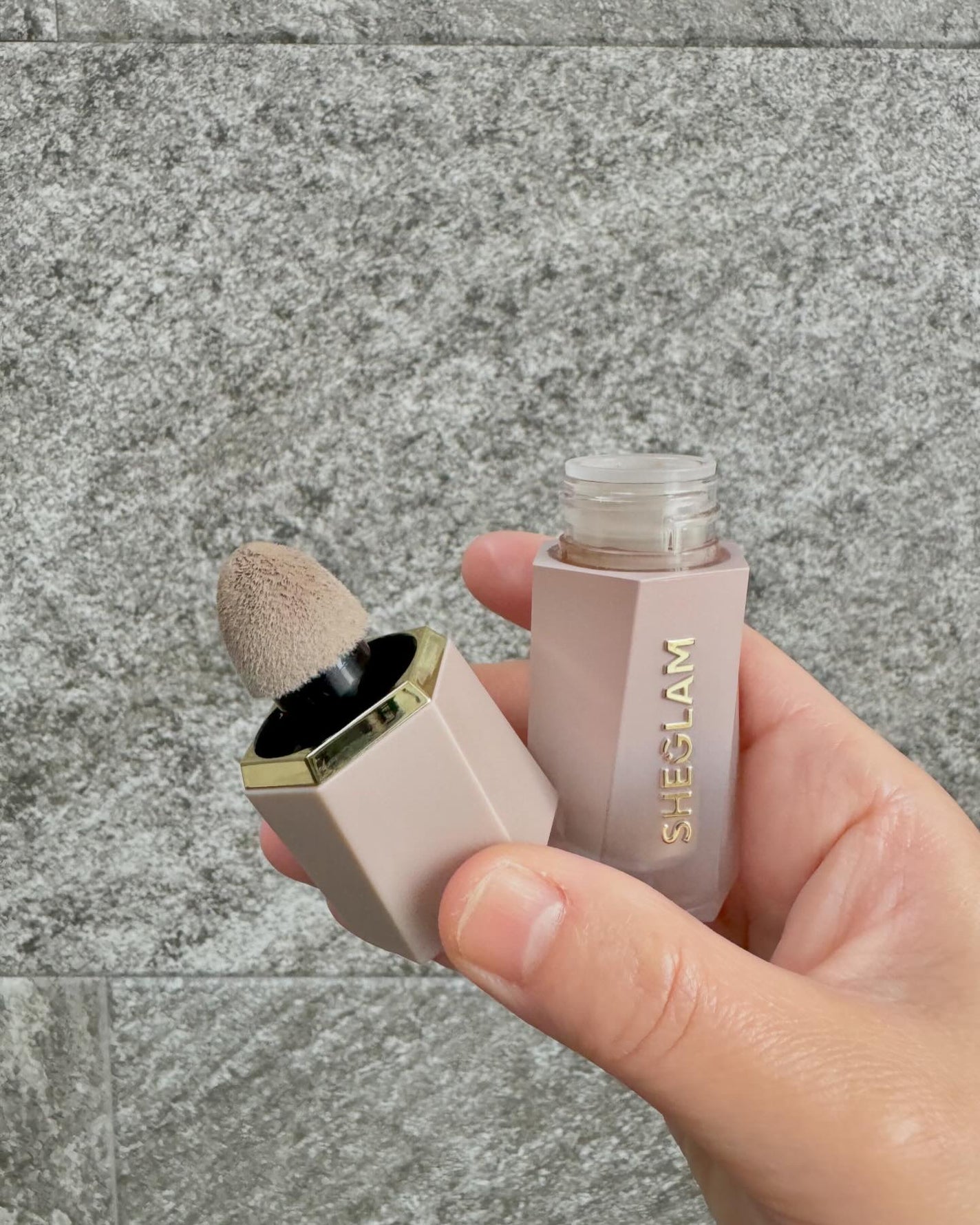 シーグラム カラーブルーム リキッドブラッシュ/SHEGLAM/リキッドチークを使ったクチコミ(3枚目)