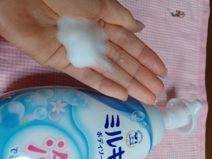 泡で出てくる ミルキィボディソープ やさしいせっけんの香り/ミルキィ/ボディソープを使ったクチコミ(4枚目)