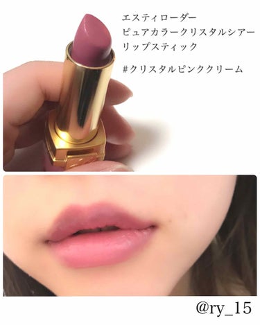 エスティローダーのリップ💄
名前の通りシアーな質感で塗りやすい✨
直塗りでも綺麗に塗れます👏🏻

カラーはクリスタルピンククリーム。
青みがかったクリームピンクです。
肌に馴染むような優しい色合い🙌🏻
