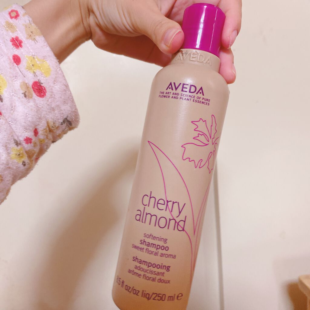 2019春限定♪AVEDA チェリーアーモンドシャンプー＆コンディショナーキット チェリー アーモンド シリーズ〜 ソフトニング シャンプー