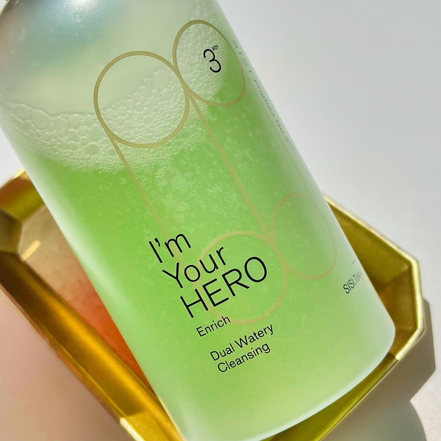 アイムユアヒーロー/SISI/クレンジングウォーターを使ったクチコミ（2枚目）