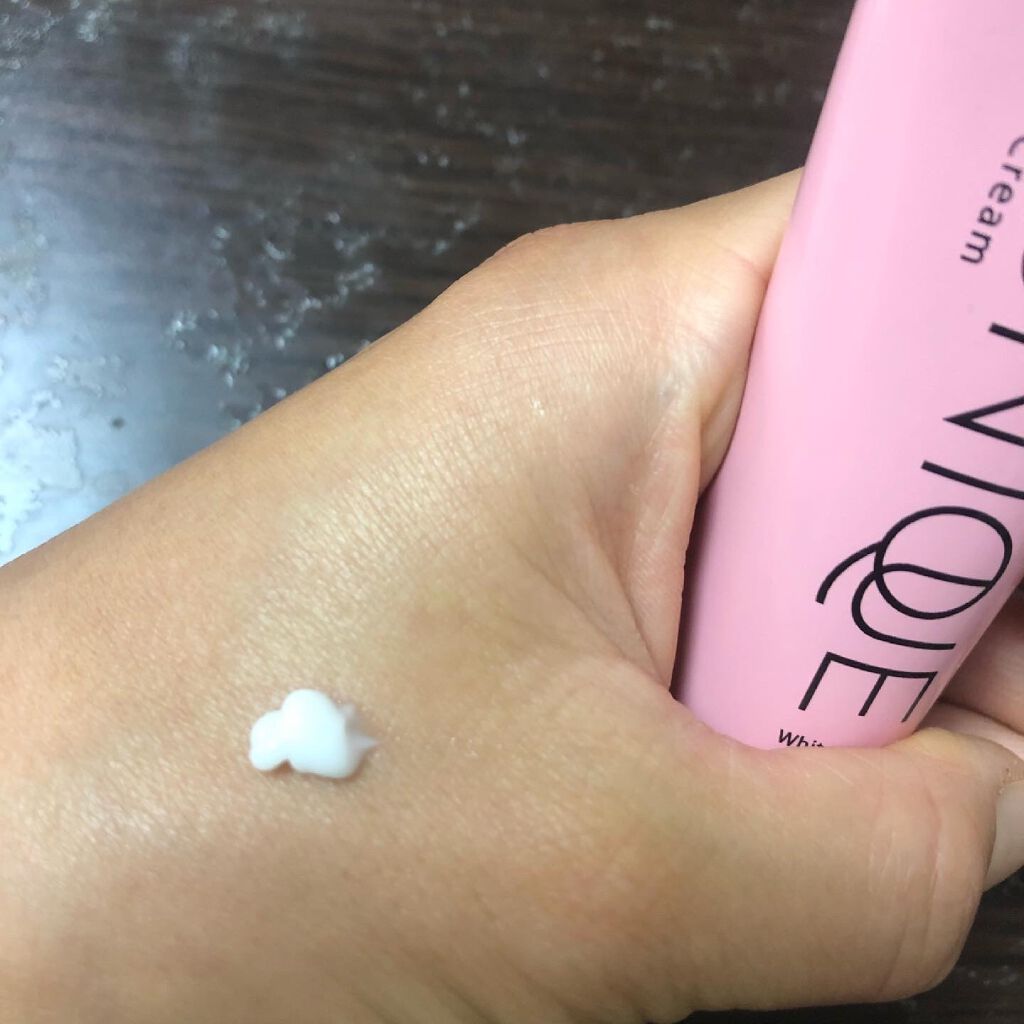 みさきち★ on LIPS 「また一つ歳を取りました。手、デコルテや首は、年齢を隠せない。最..」(3枚目)