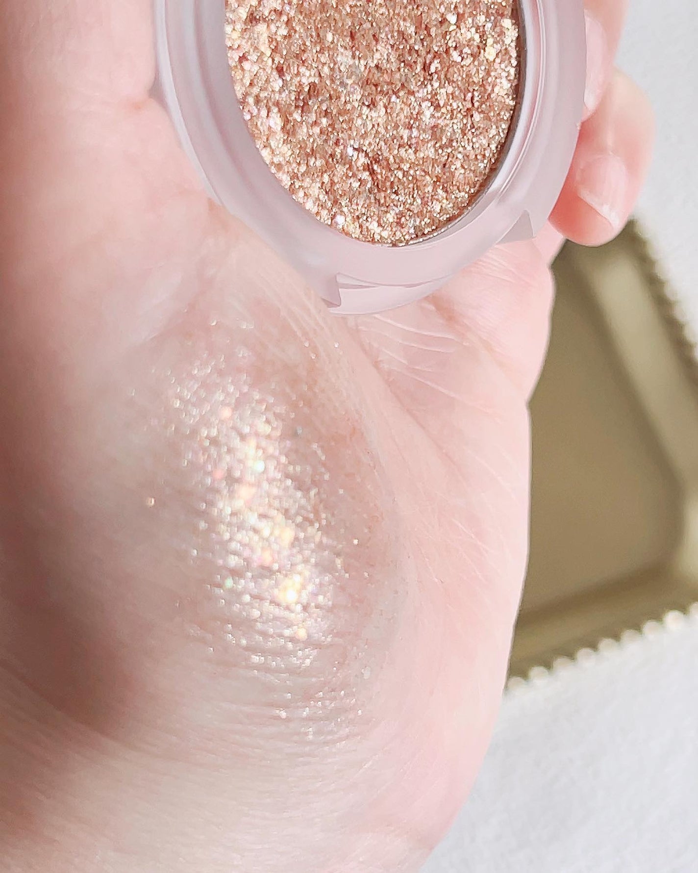 ブリング フィット アイグリッター/LIZDA/グリッターを使ったクチコミ(6枚目)