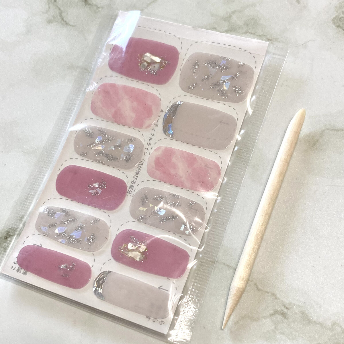 リアルジェルネイルシール マーブルモーメント/BEAUTY AVENUE/ネイルシールを使ったクチコミ（3枚目）