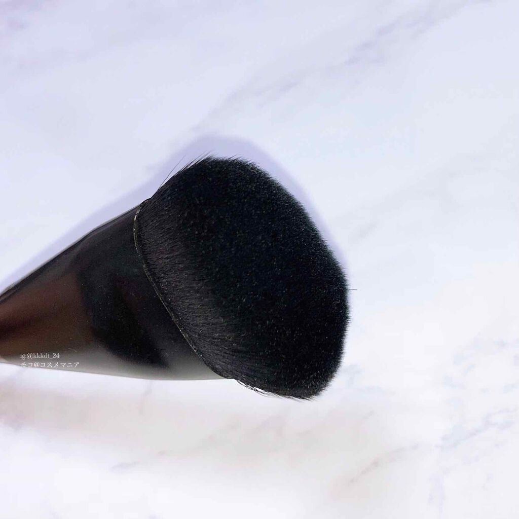 フラット コントゥアー ブラシ/NYX Professional Makeup/メイクブラシを使ったクチコミ（3枚目）