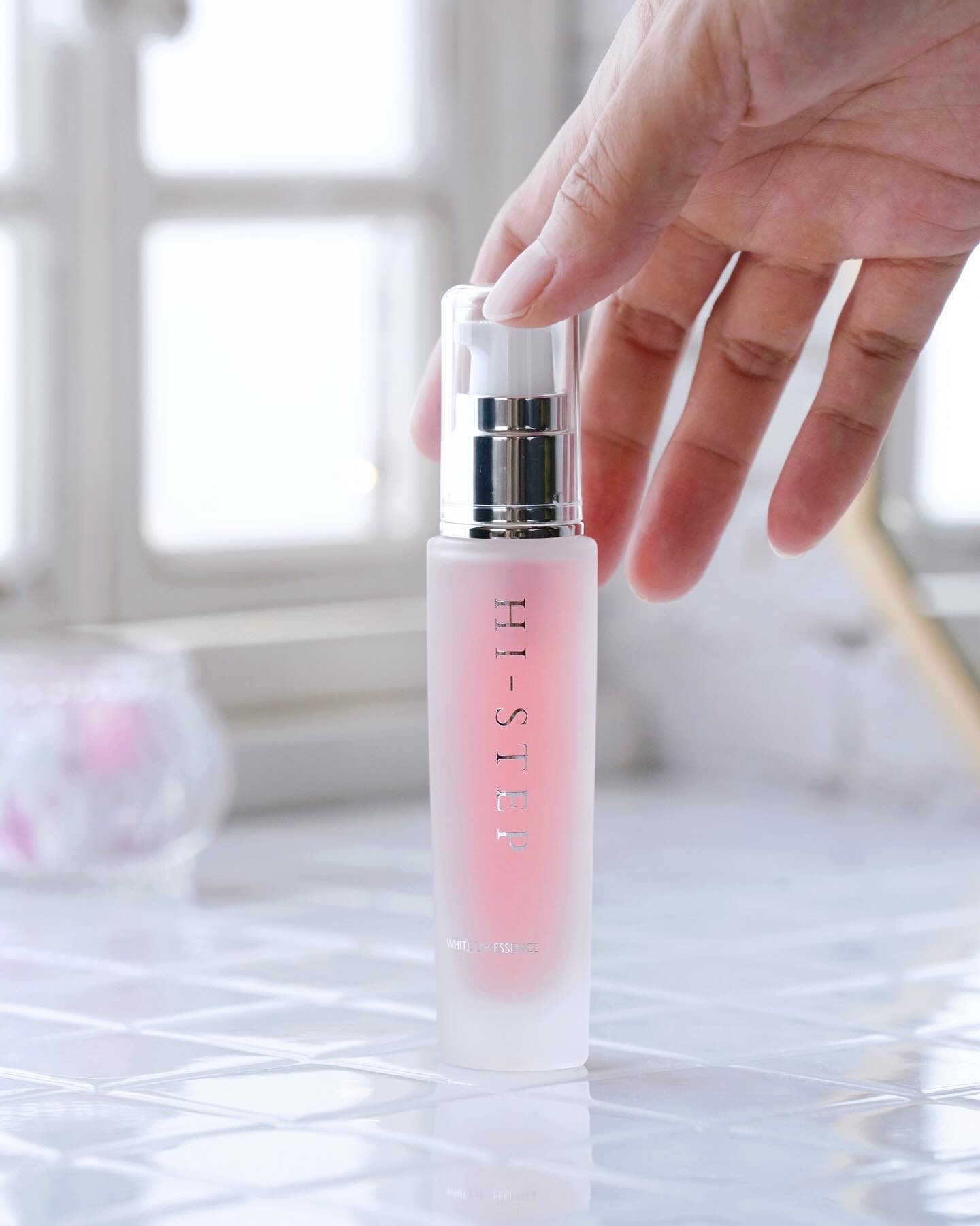 薬用ホワイトUVエッセンス/Hi-Step/オールインワン化粧品を使ったクチコミ（2枚目）