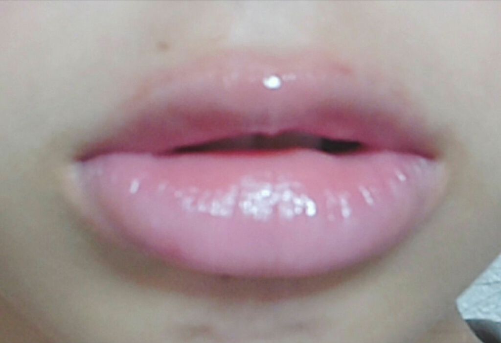 モイストピュアカラーリップ/ニベア/リップクリームを使ったクチコミ（2枚目）