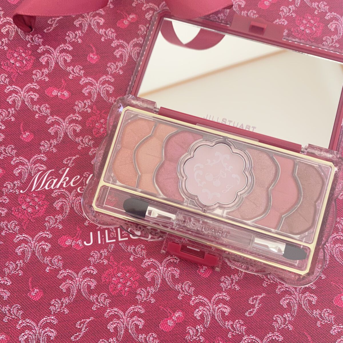 ジルスチュアート ミッドナイトチェリー コレクション/JILL STUART/メイクアップキットを使ったクチコミ（2枚目）