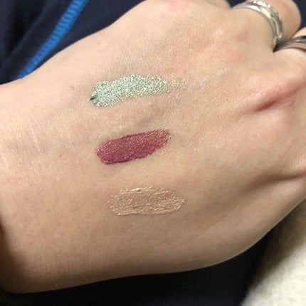 crayontouch-me スターライトアイグロスのクチコミ「グリーン、ボルドー、ゴールドを買いました!
ラメ感はキャンメイクのウインクグロウアイズよりも大.....」(2枚目)