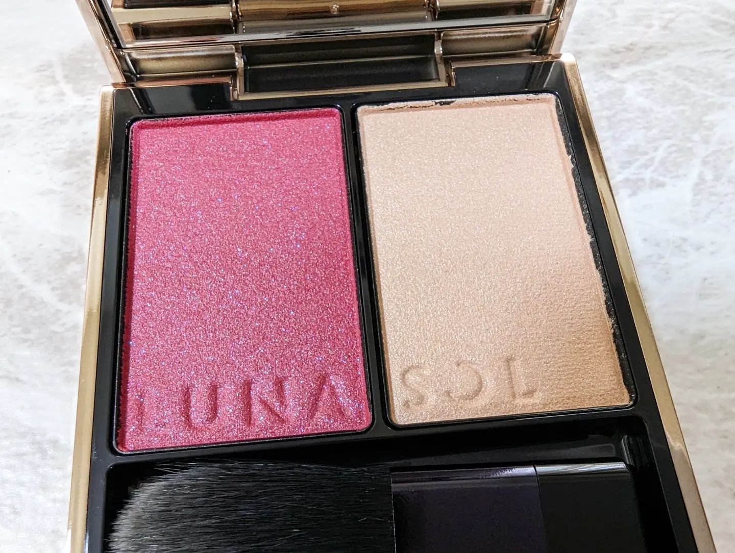 カラーリンググレイズ EX09 Harmony Cloud/LUNASOL/パウダーチークを使ったクチコミ（2枚目）