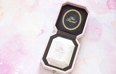 ダイヤモンドライト マルチユース ハイライター/Too Faced/ハイライトを使ったクチコミ（2枚目）