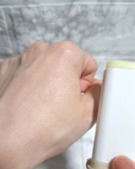 エネキシア エアリーサンスティック/RAWQUEST/日焼け止めスティックを使ったクチコミ(5枚目)