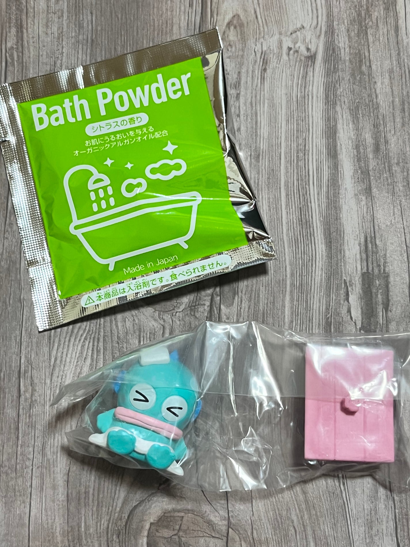 サンリオキャラクターズ バスパウダー エモきゅん/サンリオ/無機塩系入浴剤を使ったクチコミ(2枚目)