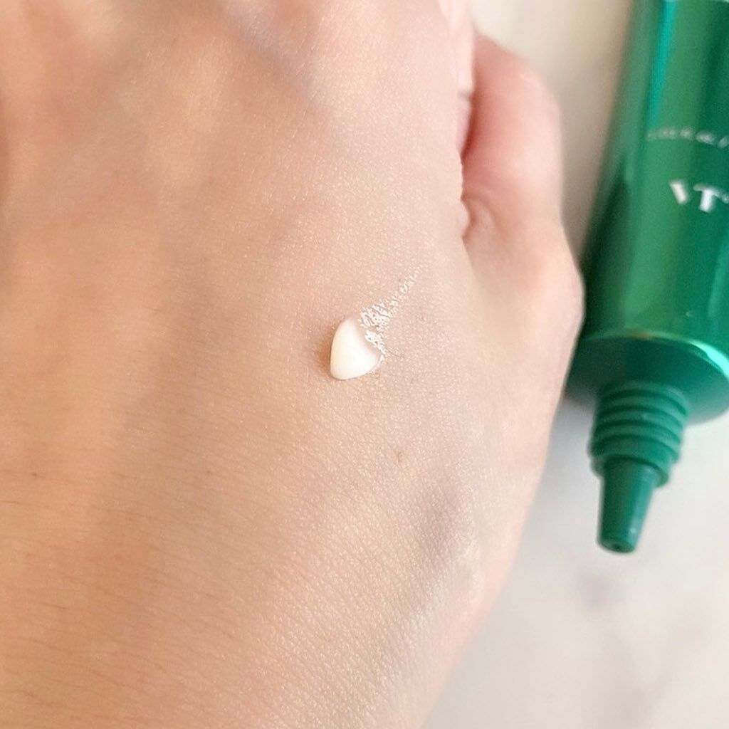 CICA マイルドアイクリーム/VT/アイケア・アイクリームを使ったクチコミ(3枚目)