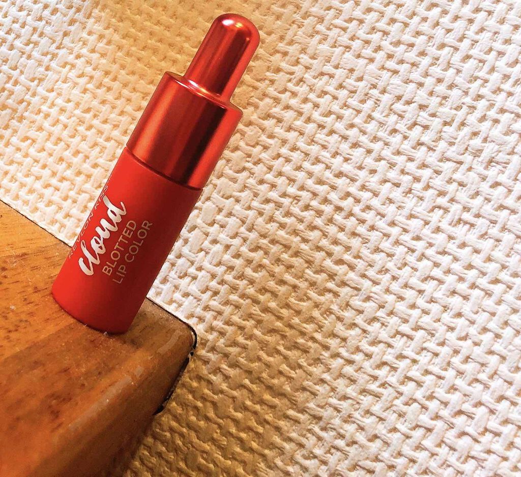 キス クラウド ブロッテッド リップ カラー/REVLON/口紅を使ったクチコミ(1枚目)