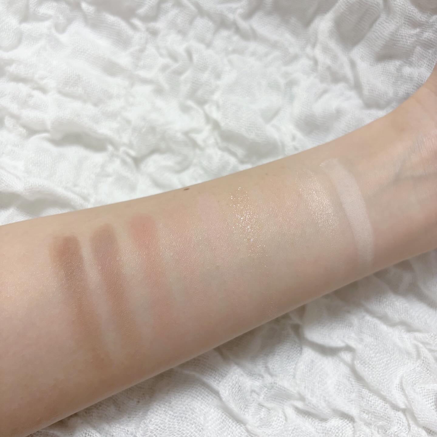 トーンオンシャドウパレット 01 トゥデイシリアルボール(Today cereal bowl)/Milk Touch/アイシャドウパレットを使ったクチコミ（2枚目）