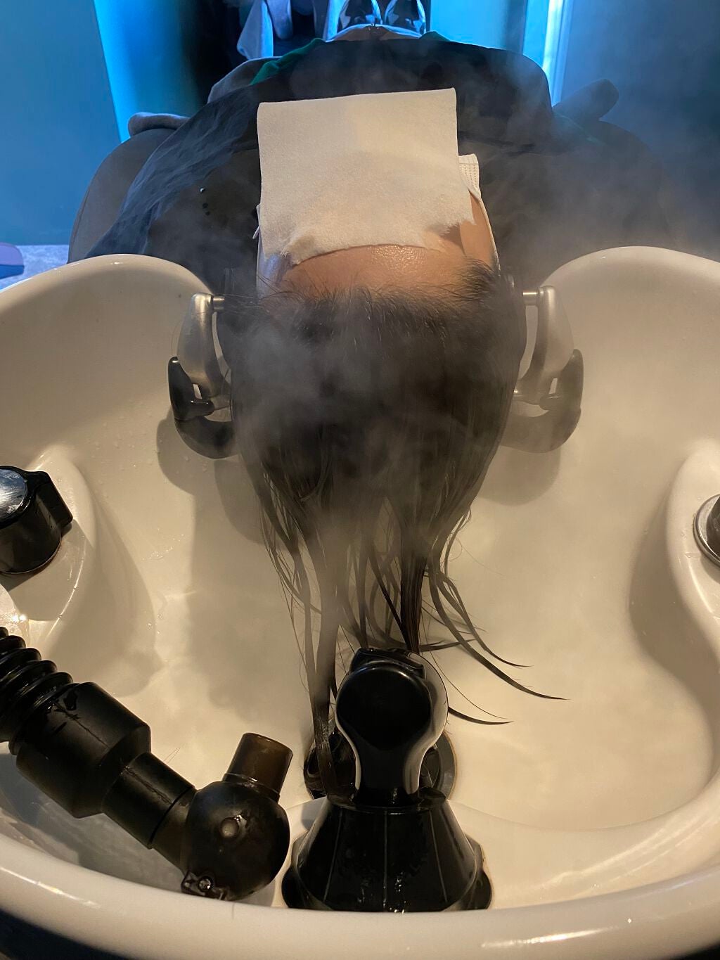 aoi on LIPS 「頭浸浴してきたよ!頭浸浴(とうしんよく)って何⁉️「かけ流し✖..」(4枚目)