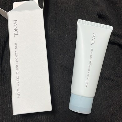 サラン on LIPS 「#PR#ファンケル今の時期の乾燥やカサつきな悩めるお肌にぴった..」(1枚目)