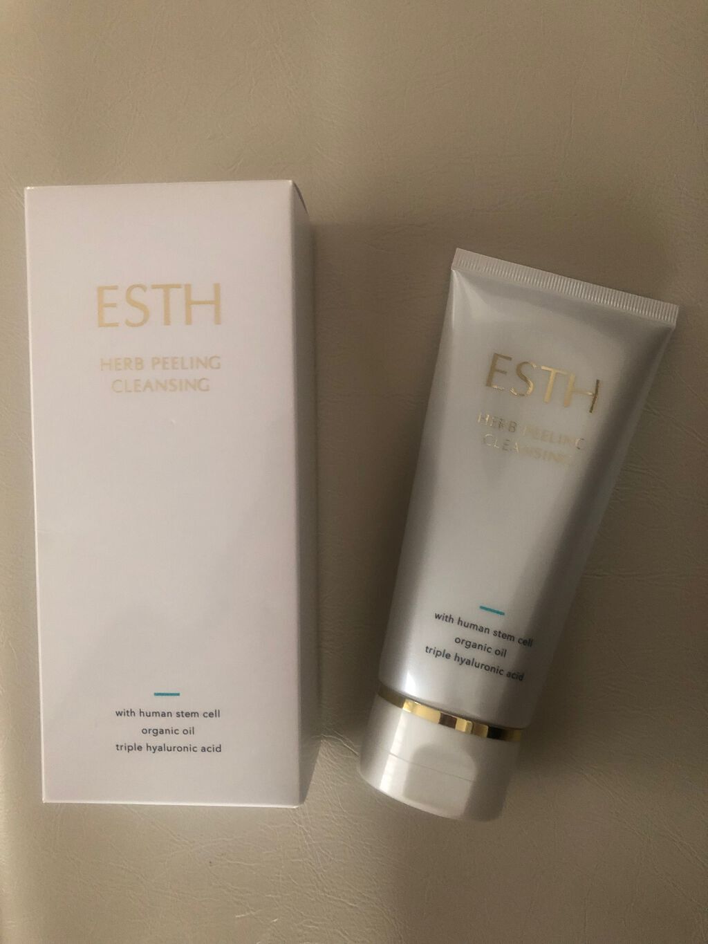 ハーブピーリングクレンジング/ESTH/クレンジングジェルを使ったクチコミ（1枚目）