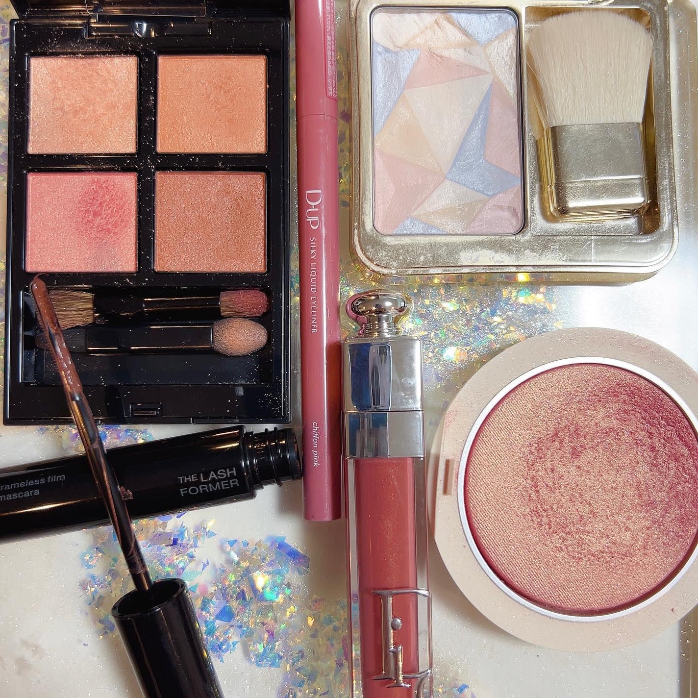 Joe on LIPS 「Twitterでのarcoさん企画の #推しピンクコスメフェス..」(1枚目)