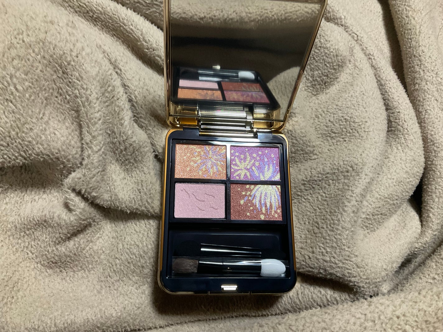 オンブルクルールクアドリ/クレ・ド・ポー ボーテ/アイシャドウパレットを使ったクチコミ(3枚目)