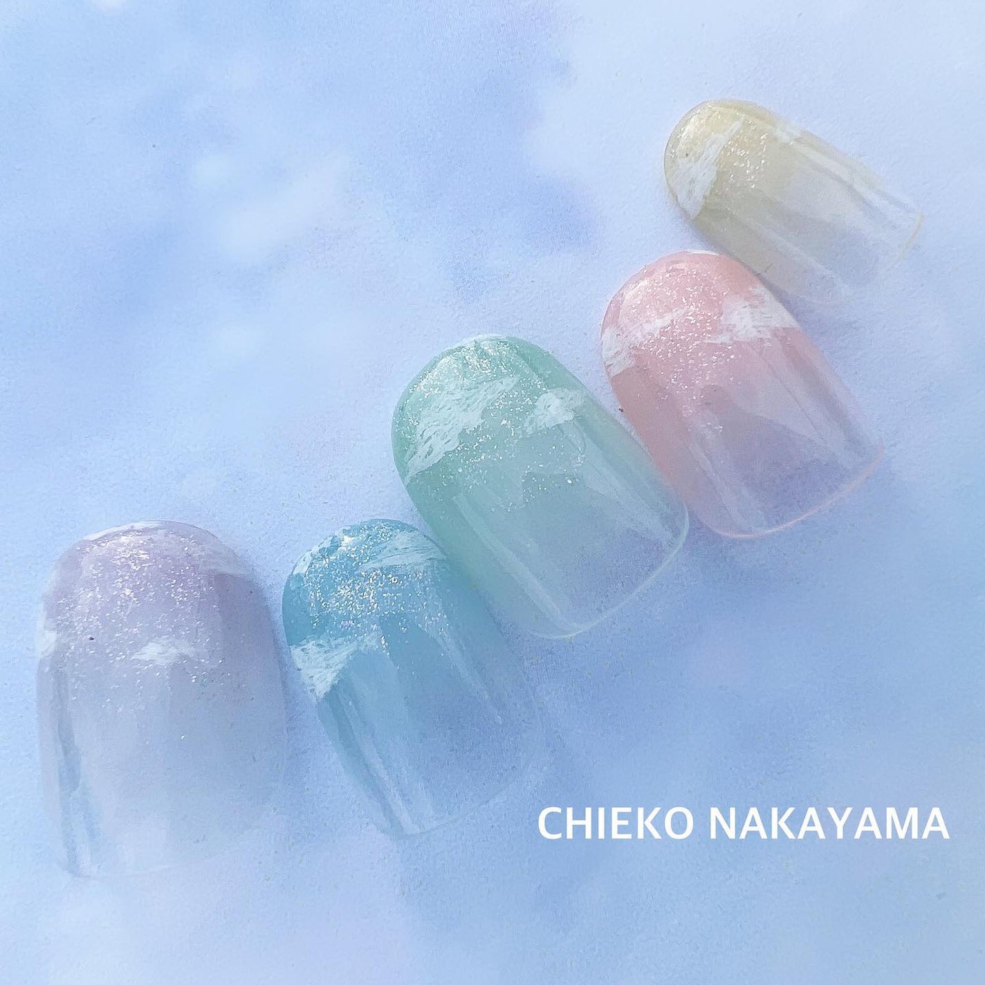 なかやまちえこ on LIPS 「☁️☁️☁️365日ネイル191日め⠀⠀写真に入れ忘れましたが..」(1枚目)