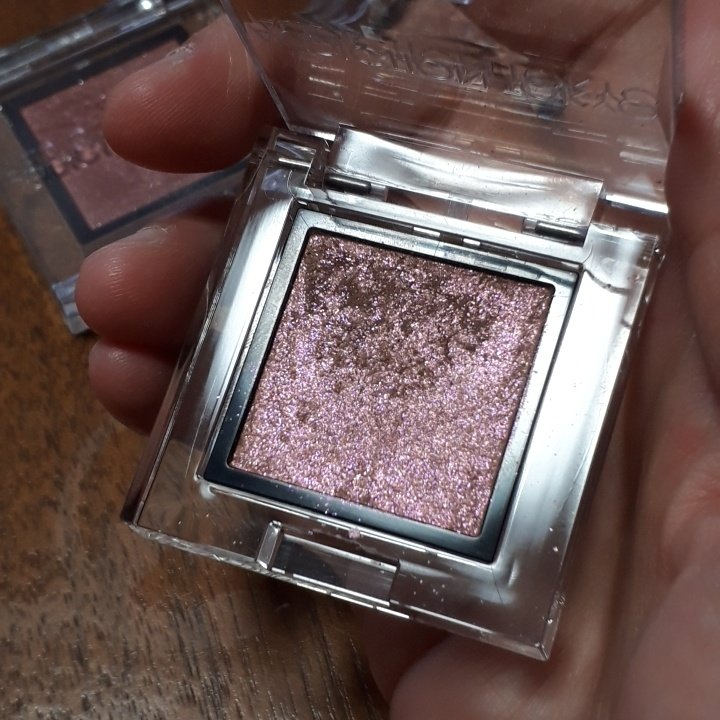 アディクション ザ アイシャドウ スパークル/ADDICTION/単色アイシャドウを使ったクチコミ（3枚目）