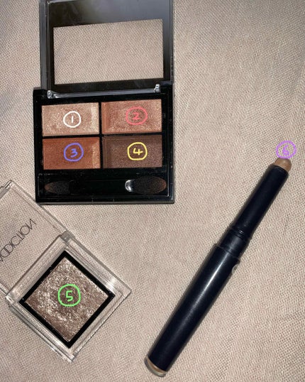 キラキラ アイシャドウ/ETUDE/スティックアイシャドウを使ったクチコミ(3枚目)