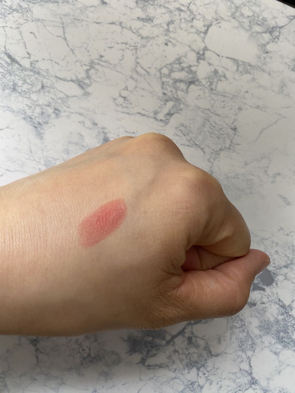 オーガニック リップバーム スイートアーモンドの香り/クナイプ/リップケアを使ったクチコミ（3枚目）