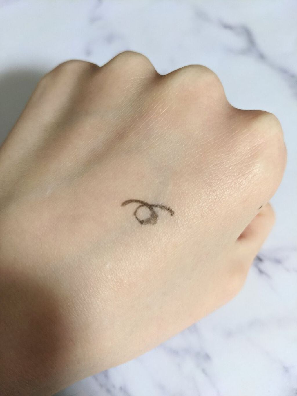 EYE OPENING LINER/UZU BY FLOWFUSHI/リキッドアイライナーを使ったクチコミ(4枚目)