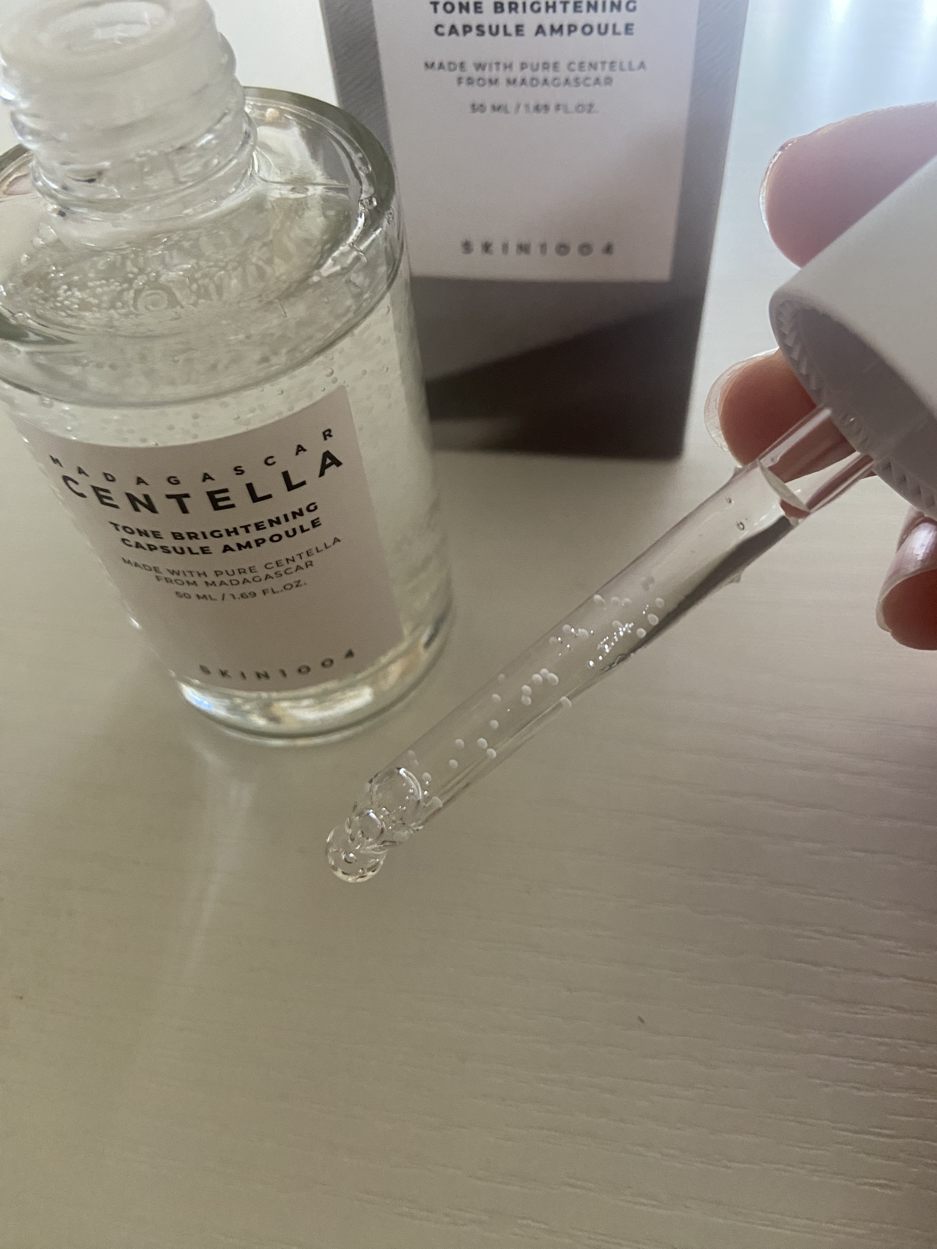 トーンブライトニング カプセルアンプル/SKIN1004/美容液を使ったクチコミ（2枚目）
