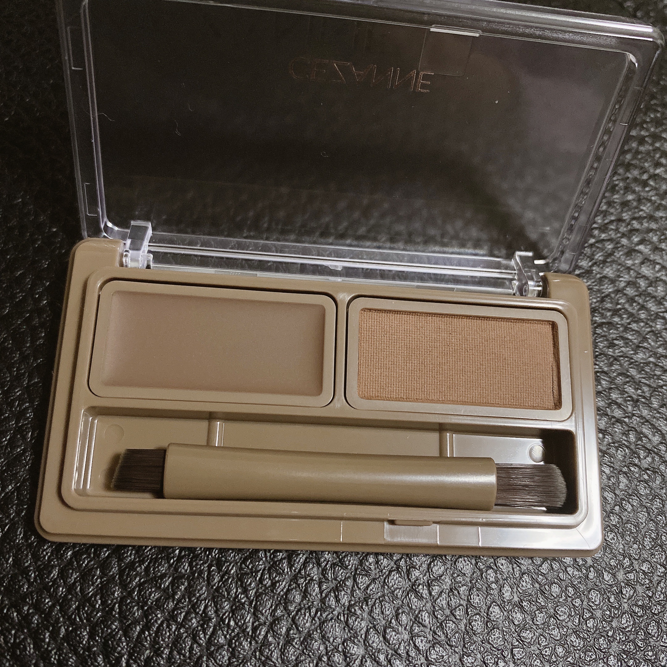 アイブロウワックス＆パウダー/CEZANNE/アイブロウを使ったクチコミ（2枚目）