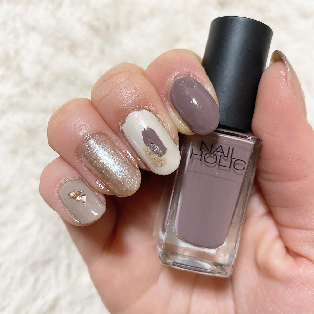 ネイルホリック Future Metal/ネイルホリック/マニキュアを使ったクチコミ(2枚目)