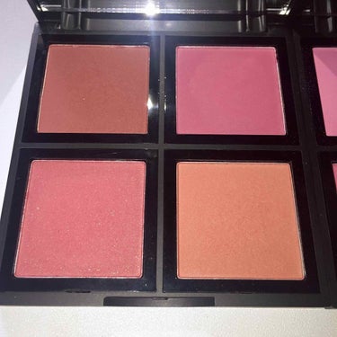 e.l.f. Cosmetics ブラッシュパレットライトパウダーのクチコミ「e.l.f. cosmetics Blush palette / light / dark

.....」（2枚目）