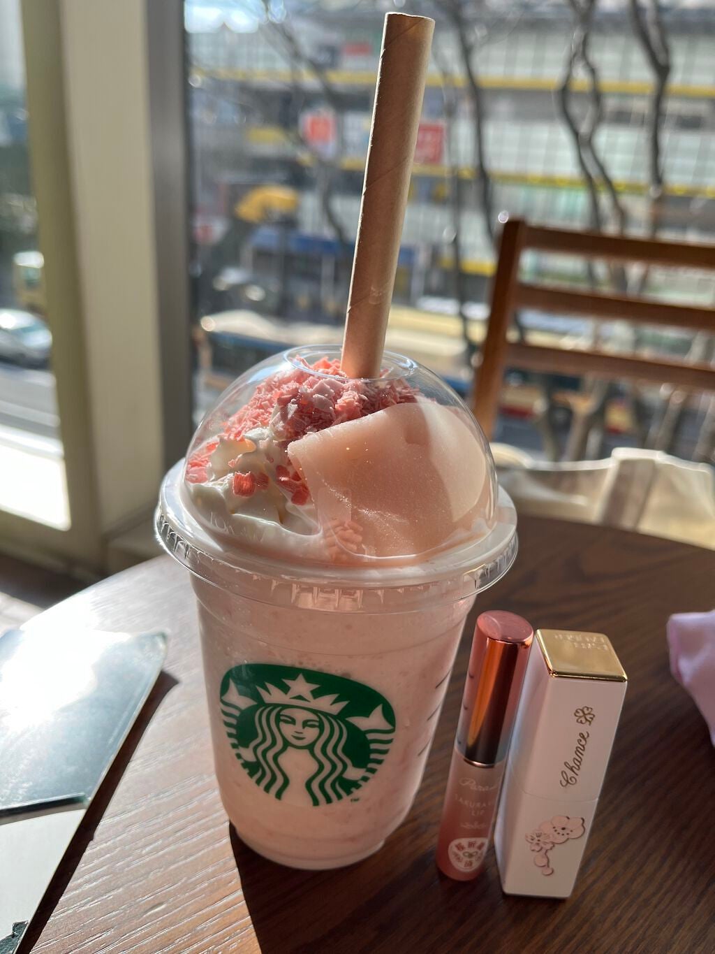 アンニョンよby世界で一番女帝扱いされてたの on LIPS 「パラドゥ桜リップのジンジンスースーのプランパータイプrmkのシ..」(4枚目)