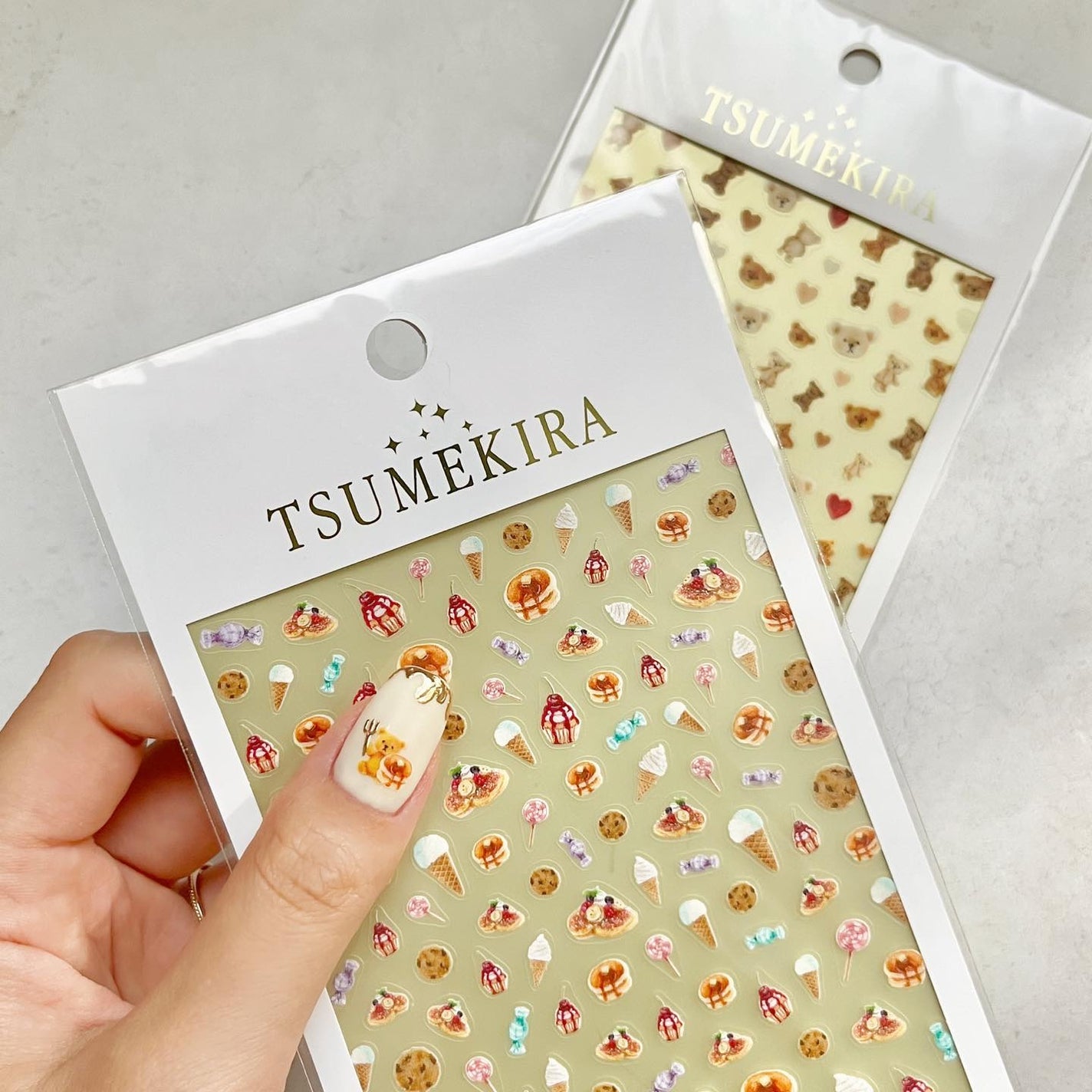 Saki Chiba プロデュース4 Cute bear tsumekira