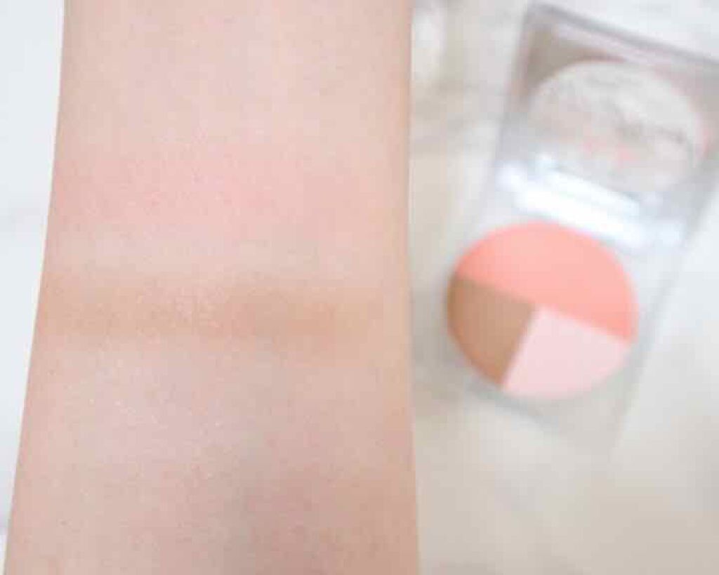 DHCミネラルチークパレット3Dブラッシュ［F1］/DHC/パウダーチークを使ったクチコミ（3枚目）